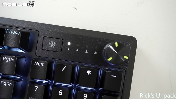 【開箱】入門版K70、輕鬆上船 | CORSAIR K70 CORE
