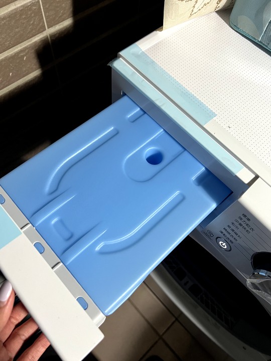 開箱《LG免曬衣乾衣機》讓你冬天也愛上洗衣服，除濕機終於不用再「越權」做事！