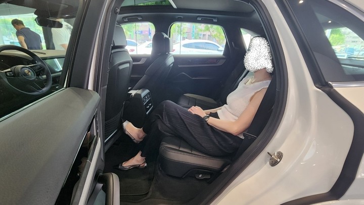 高雄展間邀請新凱燕座談會