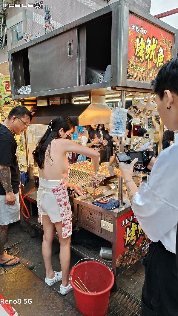 這樣的烤魷魚不知道是在吃啥味道?