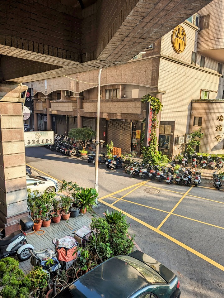 雙白金樓店