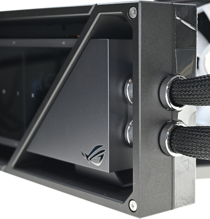 動爪玩ROG Matrix Platinum GeForce RTX 4090