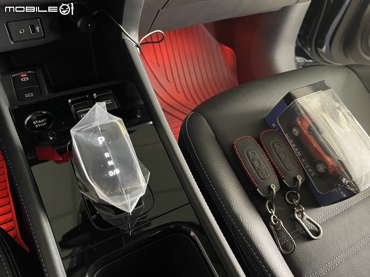 [開箱] NISSAN KICKS e-POWER～新車開箱 星夜藍～全台神單版