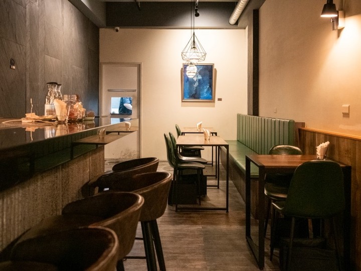 台中人氣餐酒館！異國料理驚喜感十足 特製調酒享受微醺時光