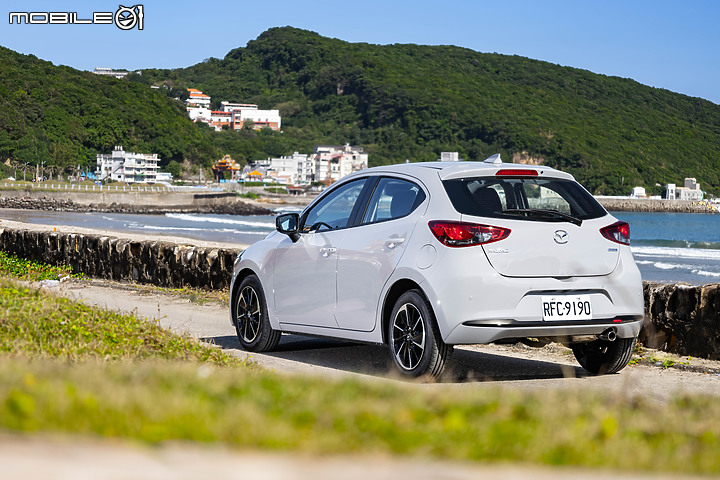 Mazda 2 15S Urban Sport 小改款試駕｜日式魂動美學，換臉再戰！
