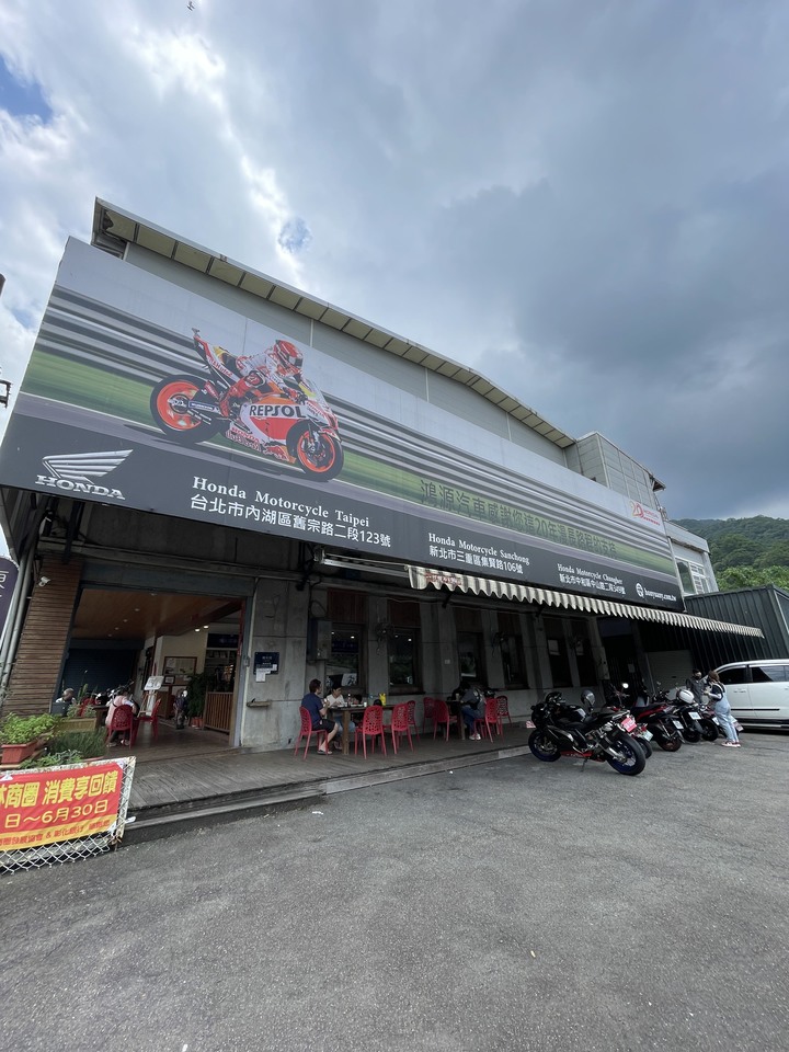 Aprilia RSV老車 誰認識😆