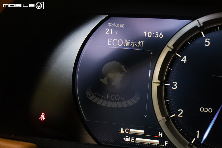 Lexus LC 500 Convertible 新年式試駕｜多了貼心的升級內容，還是八缸、敞篷更讓人心動！