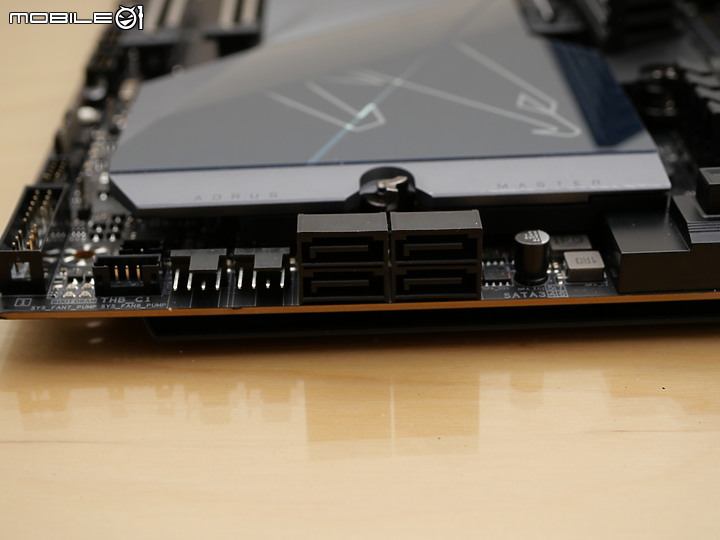 [GIGABYTE 技嘉] 雙鷹神大師 AORUS MASTER X Z790 & 4080 開箱