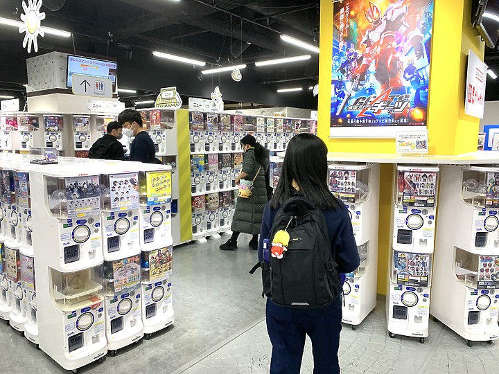 ＜日本＞2023全家人解封日本行~池袋太陽城扭蛋百貨及安利美特
