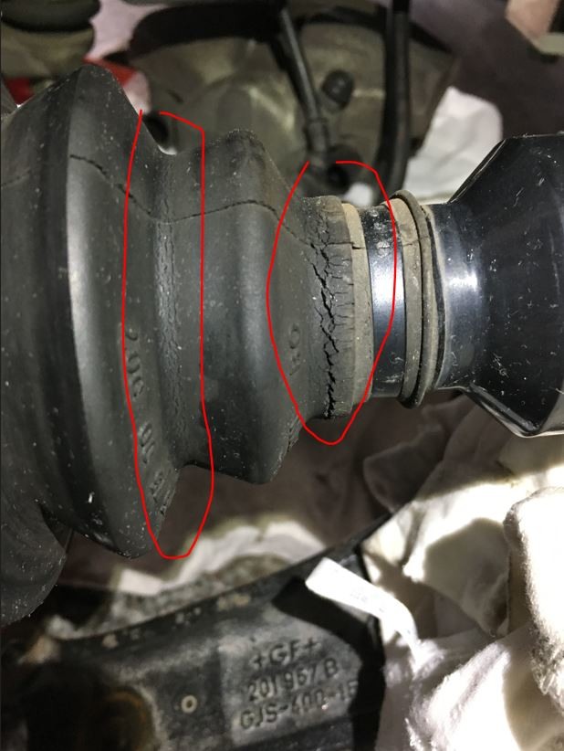 Golf R 傳動軸防塵套備料