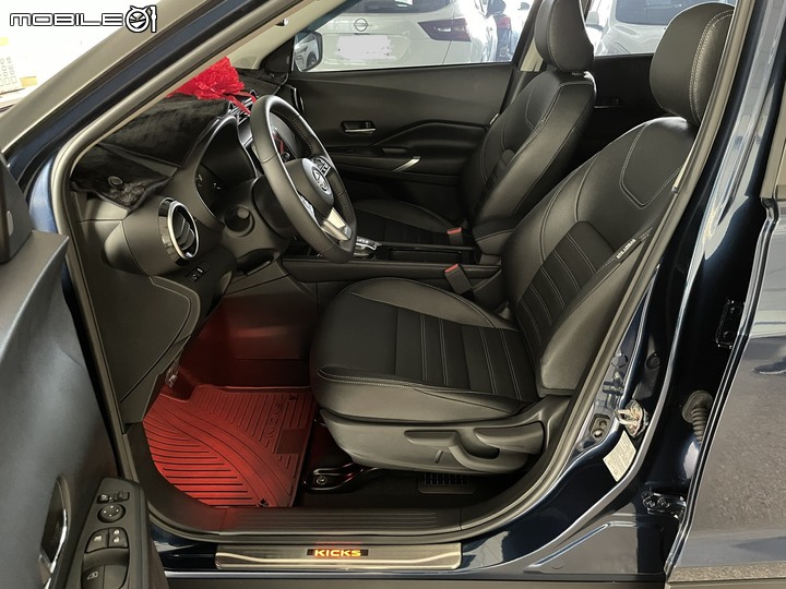 [開箱] NISSAN KICKS e-POWER～新車開箱 星夜藍～全台神單版
