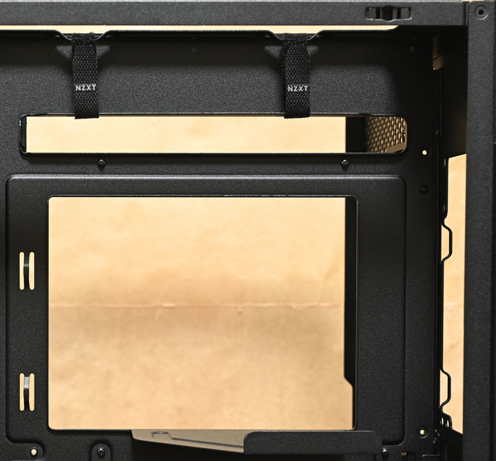 點我看大圖 NZXT H6 FLOW開箱