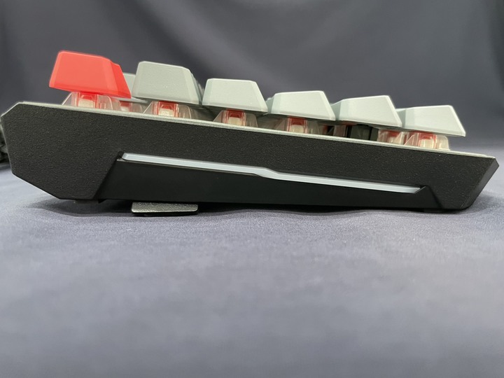 MSI VIGOR GK41 DUSK 全新紅軸機械式電競鍵盤開箱與詳細介紹