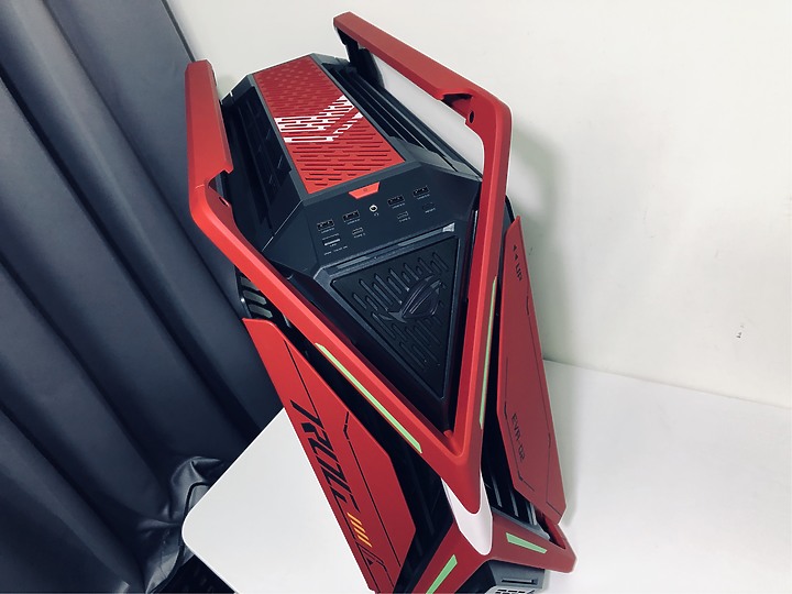「明日香－限定聯名版 創世神機殼」ROG Hyperion EVA-02 Edition