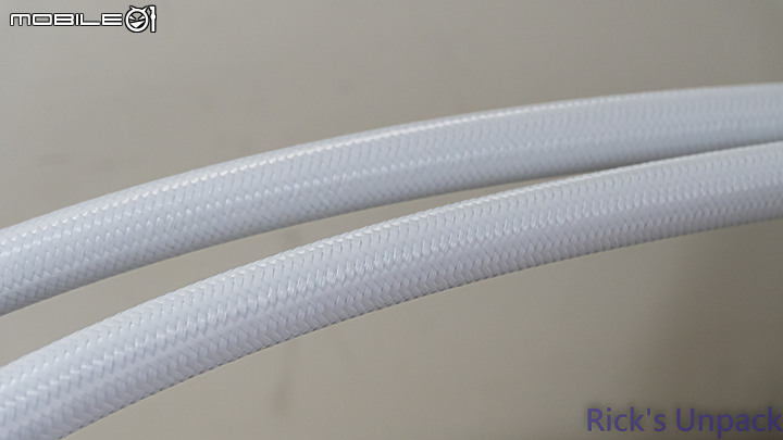 【開箱】潔白無瑕高效能 | NZXT KRAKEN 360 RGB WHITE