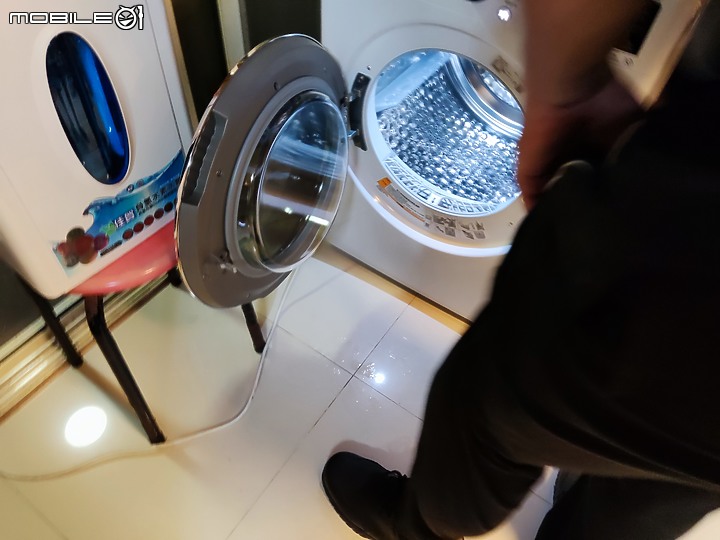 【 開箱分享 】LG WR-100VW 免曬衣智慧乾衣機，實現烘衣自由的白色小精靈！