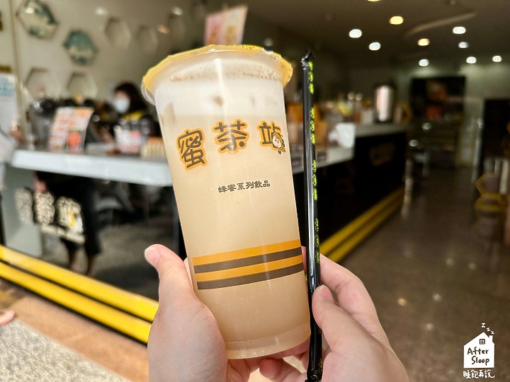 點我看大圖 雲林崙背|街仔路散步之旅_臭豆腐×蜜茶站×千巧谷