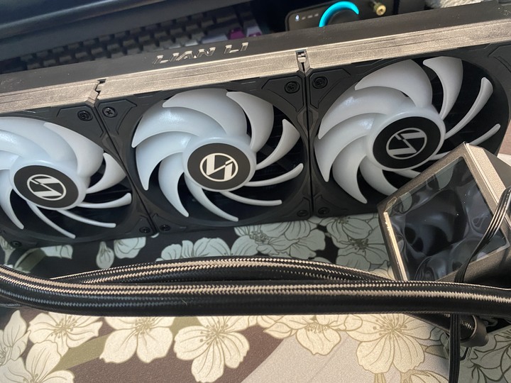 聯力Galahad II LCD 360之喜悅與淚水