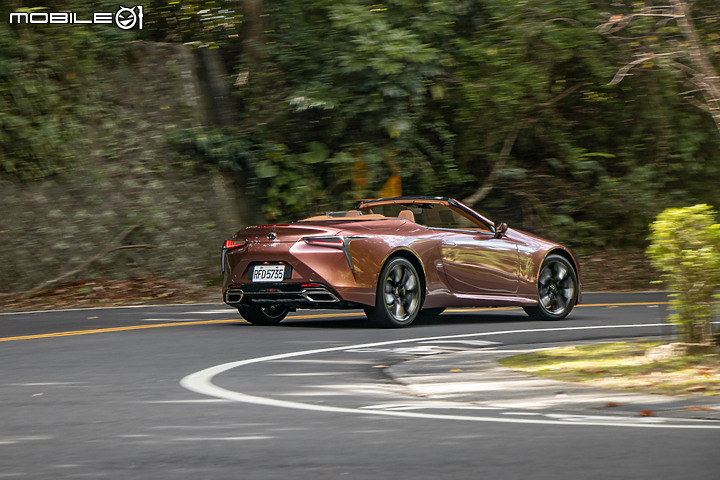 Lexus LC 500 Convertible 新年式試駕|多了貼心的升級內容,還是八缸、敞篷更讓人心動!