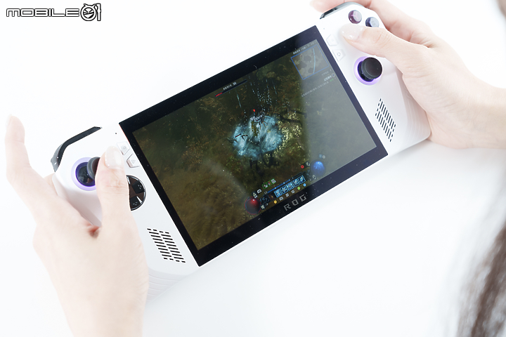 迎接 PC 遊戲新玩法｜ROG Ally、Steam Deck 長時間實際使用大對決！