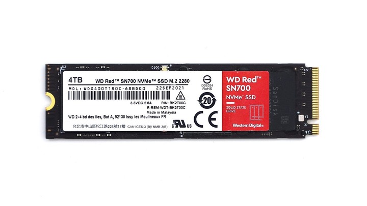一條兩萬，不掉速的 TLC SSD，NAS 專用 WD Red SN700 4TB