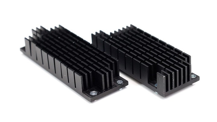 點我看大圖 無聲無息,更加隱形 TP-Link TL-SX105 五埠 10GbE Fanless Decktop Switch