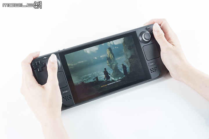 迎接 PC 遊戲新玩法｜ROG Ally、Steam Deck 長時間實際使用大對決！