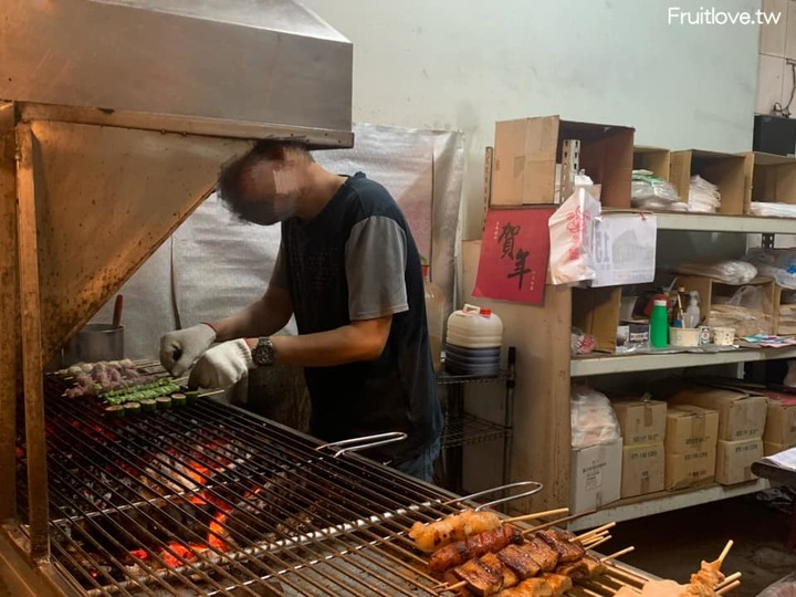 超人氣烤肉店，有著獨特的烤肉醬汁，讓我吃的意猶未盡