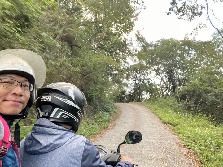 遠的要命的登山口 ─ 塑膠車雙載之一日往返小關山