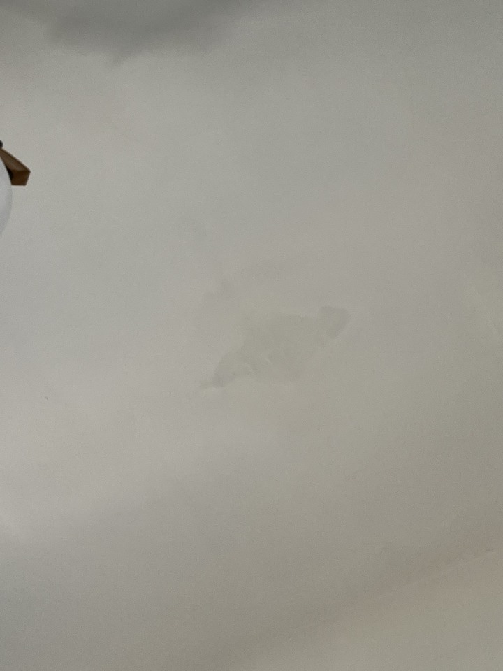 這是反潮還是漏水？