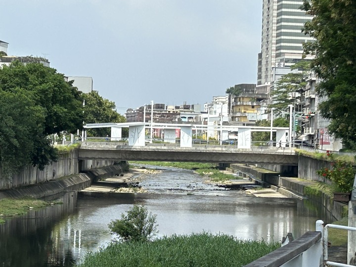 騎向「澗仔壢」(下)-老街溪、仁海宮、牛肉麵、花生酥糖