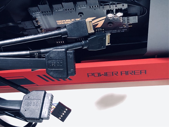 「明日香－限定聯名版 創世神機殼」ROG Hyperion EVA-02 Edition