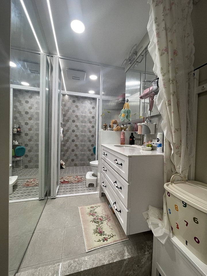 【開箱】Hello Kitty溫馨白色小家～30年台南透天老屋翻新