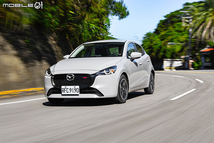 Mazda 2 15S Urban Sport 小改款試駕｜日式魂動美學，換臉再戰！