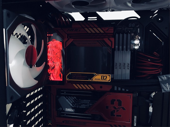 「明日香－限定聯名版 創世神機殼」ROG Hyperion EVA-02 Edition