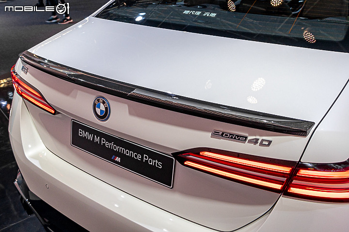 【採訪】BMW i5 雙車型 329 萬元起正式上市 ＆ 詳細實拍介紹！