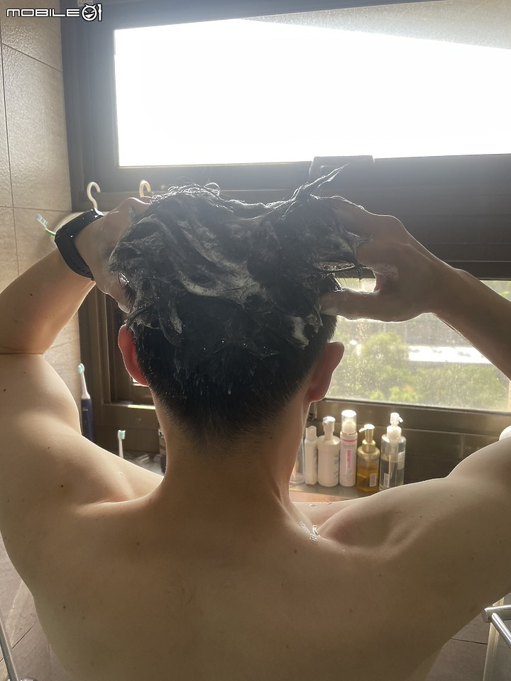 挑戰『熟男味』的終極解決方案 - LÚCIDO倫士度去味洗沐系列開箱及體驗讓我重獲自信