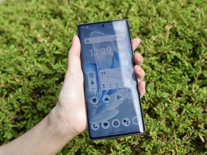 【小宅開箱】vivo V29 內外皆美，超高CP拍照神機！