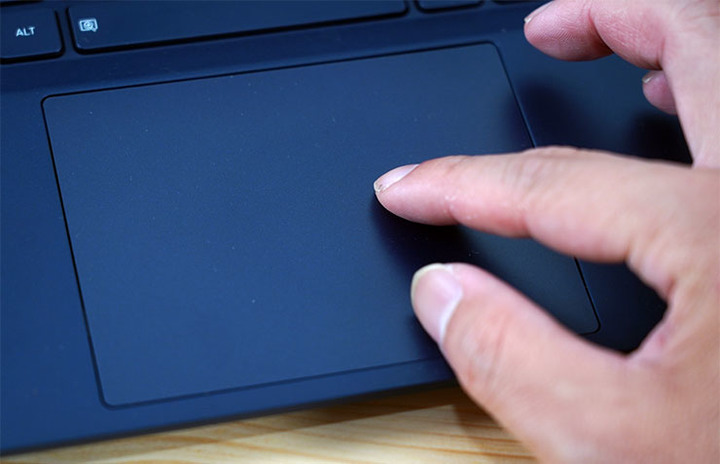 Dynabook Portégé X40L-K 開箱與深度評測:極致輕薄攜帶無負擔,純正日系風格打造精品級質感!