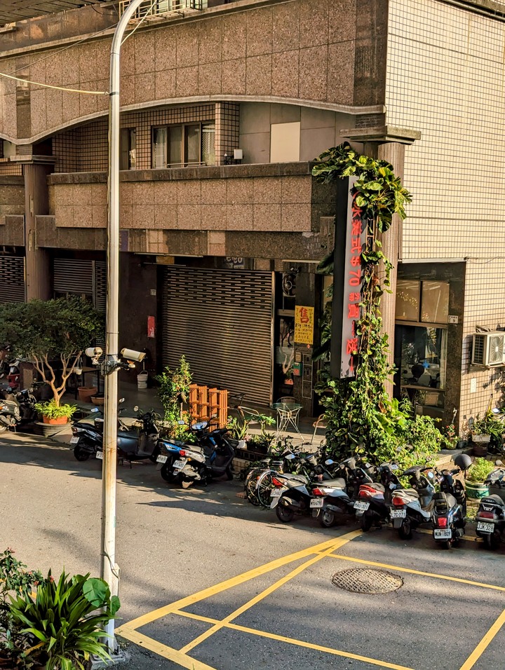 雙白金樓店
