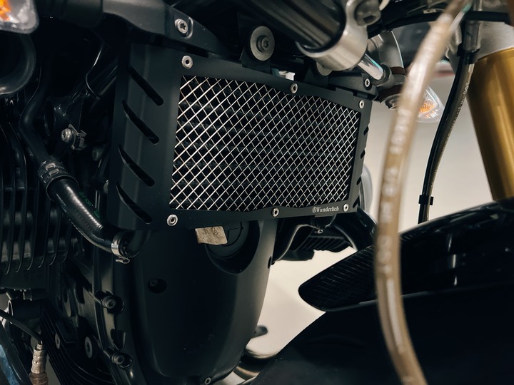 【開箱】會行走的理財型商品「BMW R nineT」