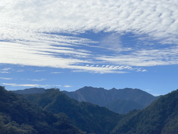 遠的要命的登山口 ─ 塑膠車雙載之一日往返小關山