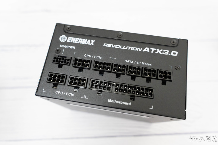 [開箱] 雙11前哨戰 安耐美 金靜冰核ATX3.0 1200W