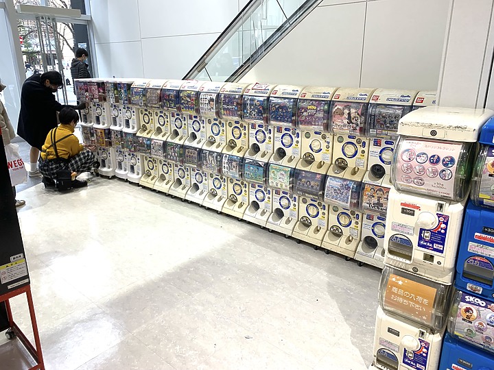 ＜日本＞2023全家人解封日本行~池袋太陽城扭蛋百貨及安利美特