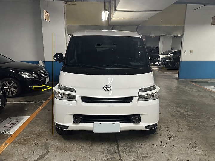 TownAce VAN 頭燈眉防跳石護罩飾蓋打樣試裝車