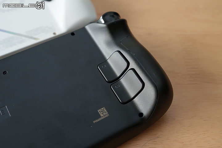 迎接 PC 遊戲新玩法｜ROG Ally、Steam Deck 長時間實際使用大對決！