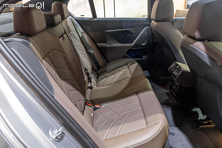【採訪】BMW i5 雙車型 329 萬元起正式上市 ＆ 詳細實拍介紹！