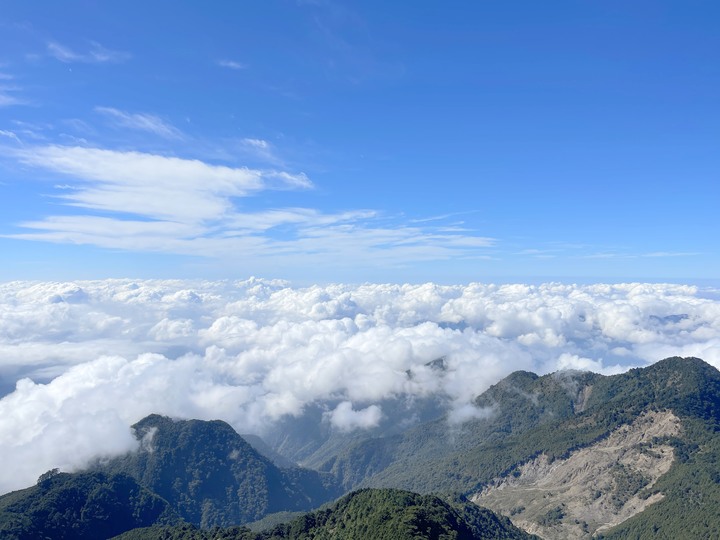 遠的要命的登山口 ─ 塑膠車雙載之一日往返小關山