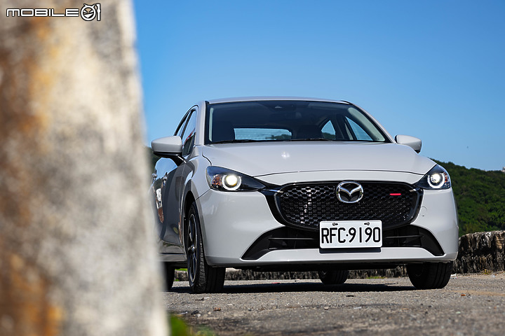 Mazda 2 15S Urban Sport 小改款試駕｜日式魂動美學，換臉再戰！