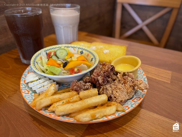 高雄三民｜黑白配早午餐＿澎湃早午餐拼盤滿滿飽足感